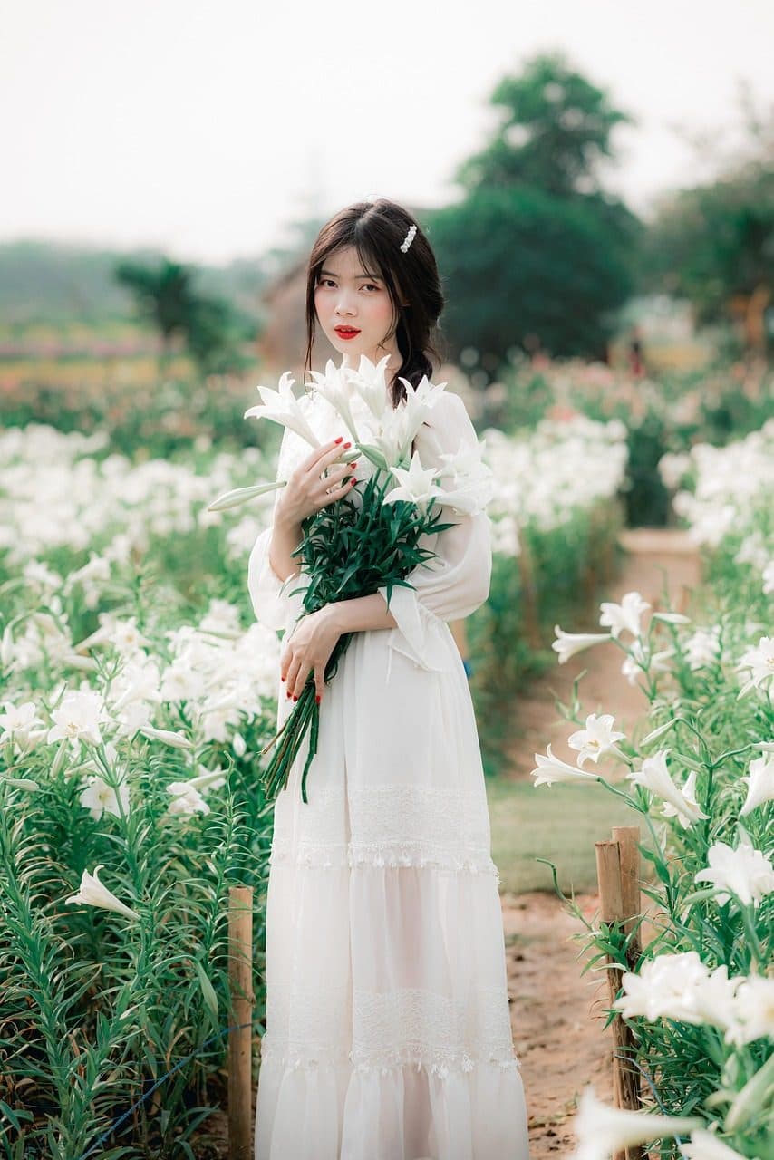 Đầm Voan Trắng Xếp Tầng